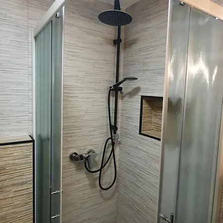 Station Between Dragon And Triple Bridges *