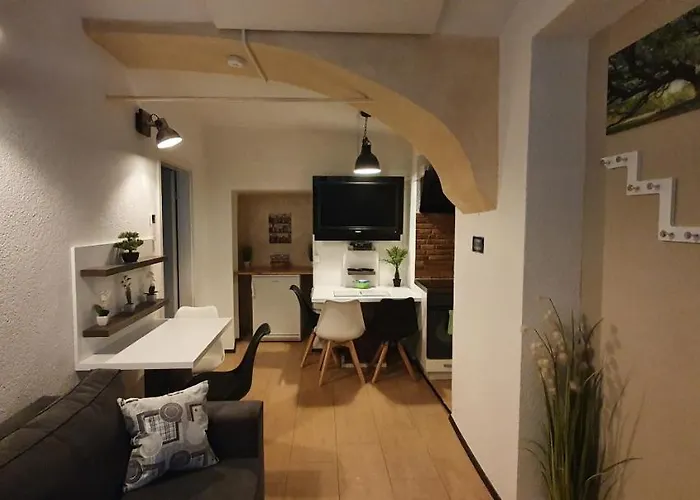 Station Between Dragon And Triple Bridges * Lubiana