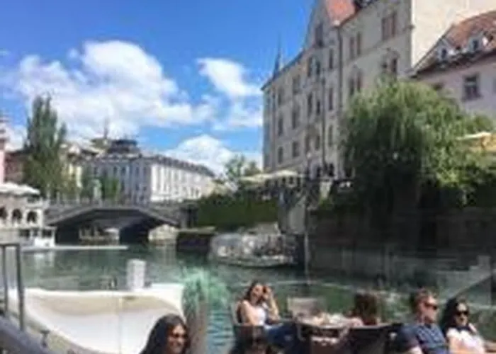 Station Between Dragon And Triple Bridges * Lubiana