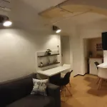 Station Between Dragon And Triple Bridges Апартаменты Любляна