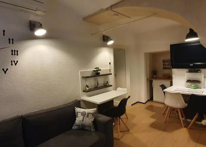 Station Between Dragon And Triple Bridges Appartement Ljubljana