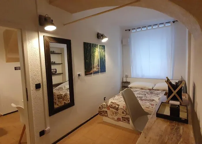 Station Between Dragon And Triple Bridges