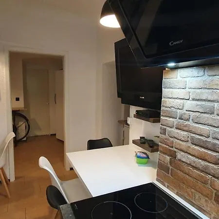 Station Between Dragon And Triple Bridges Apartman *