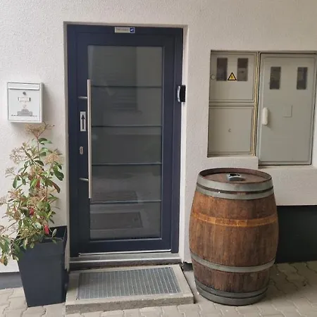 Station Between Dragon And Triple Bridges Lejlighed *